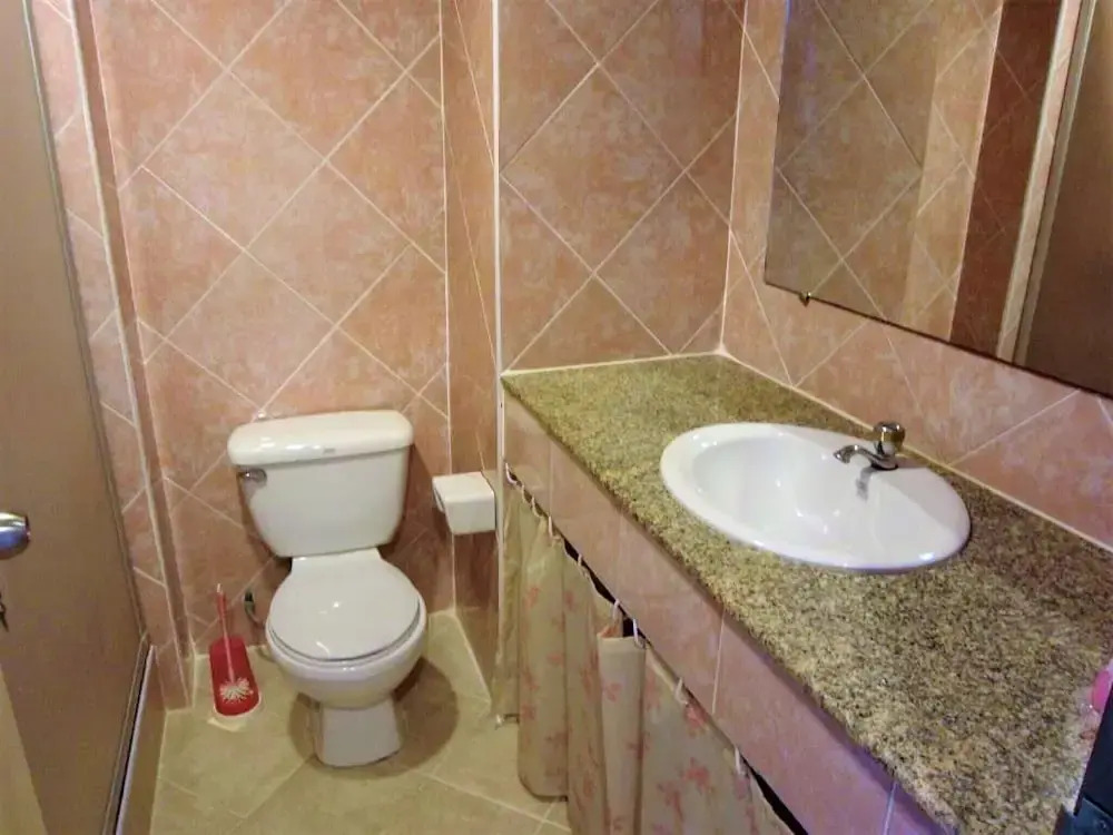 Sea View 1 bed Apartment