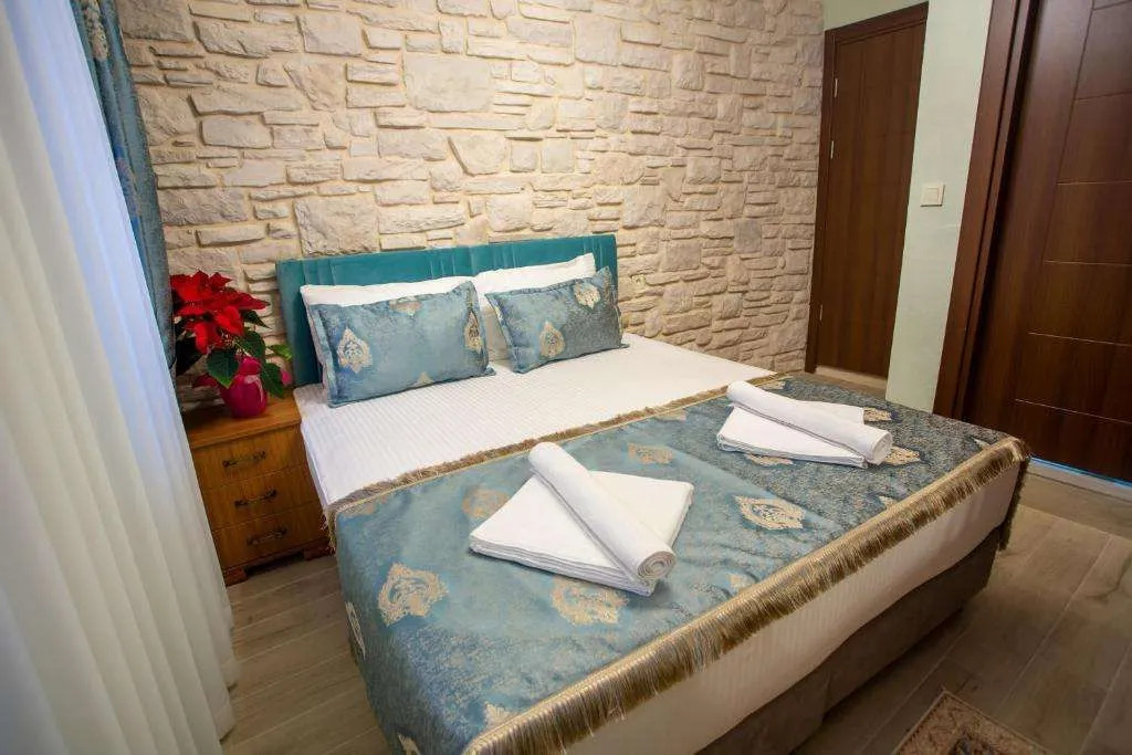 Sayina Hotel