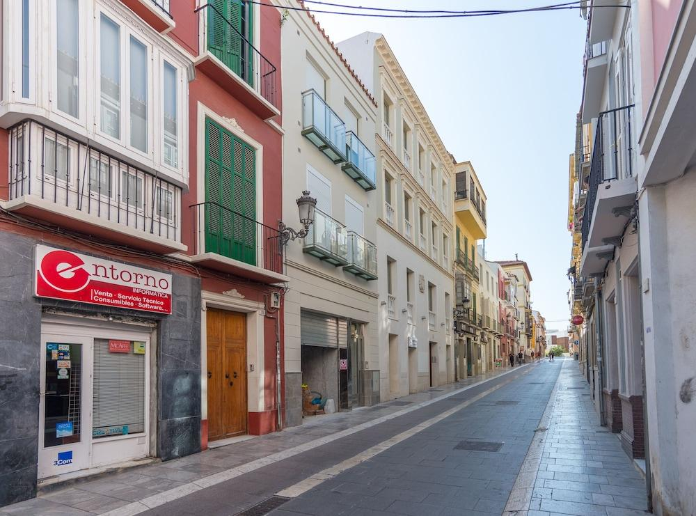 Teatro Plaza Apartments