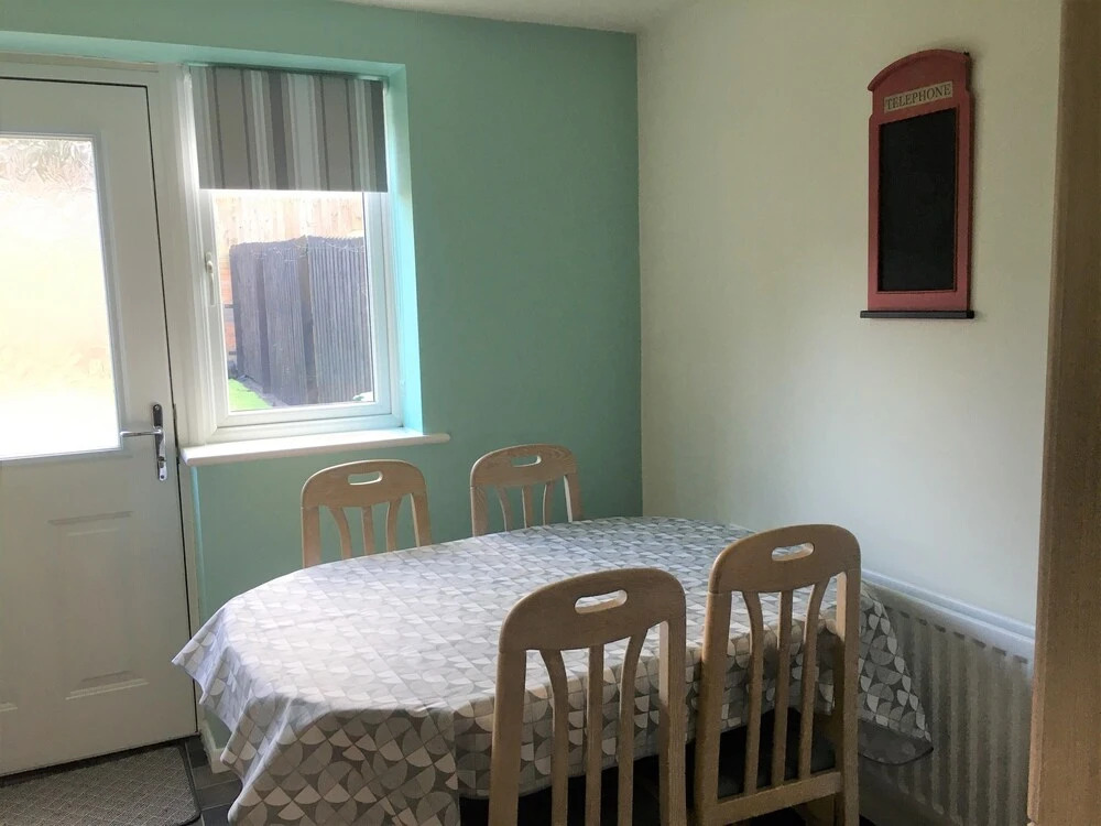 Impeccable Modern Two Bed House in Colwyn Bay