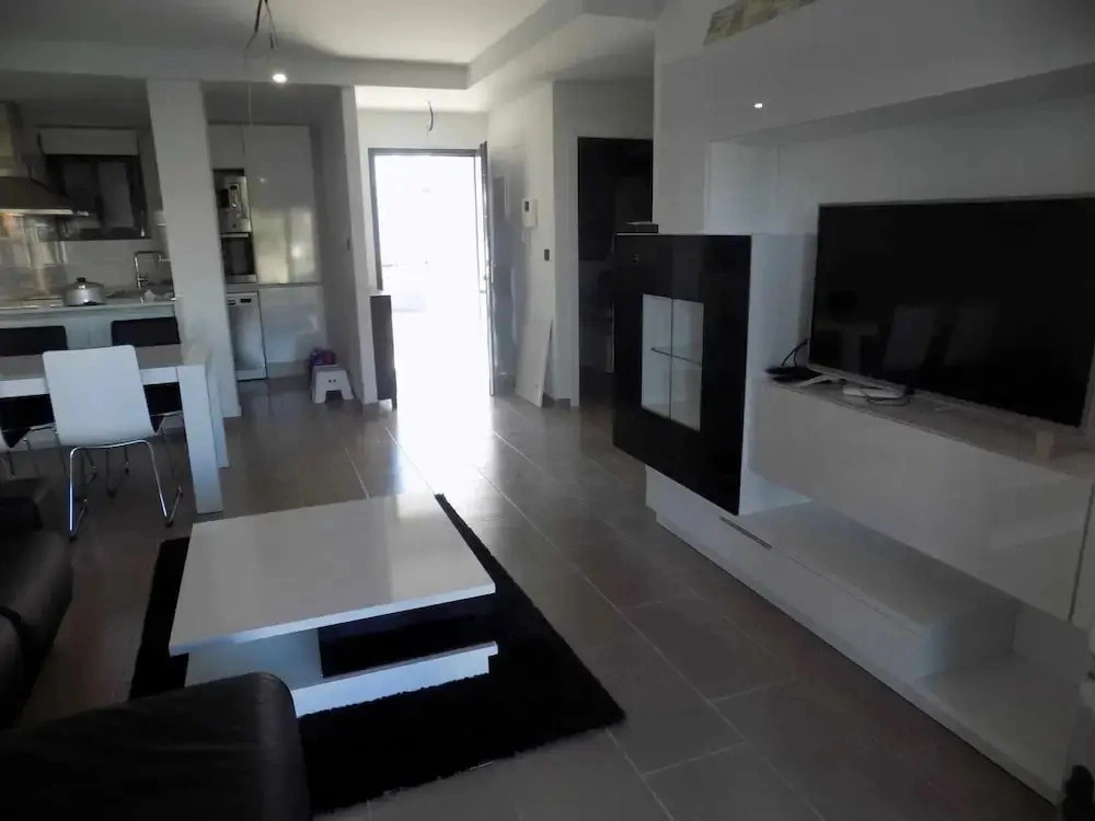 Garden-view Apartment in Villamartin