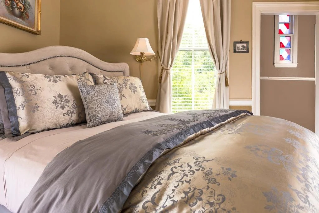 Aerie Bed & Breakfast
