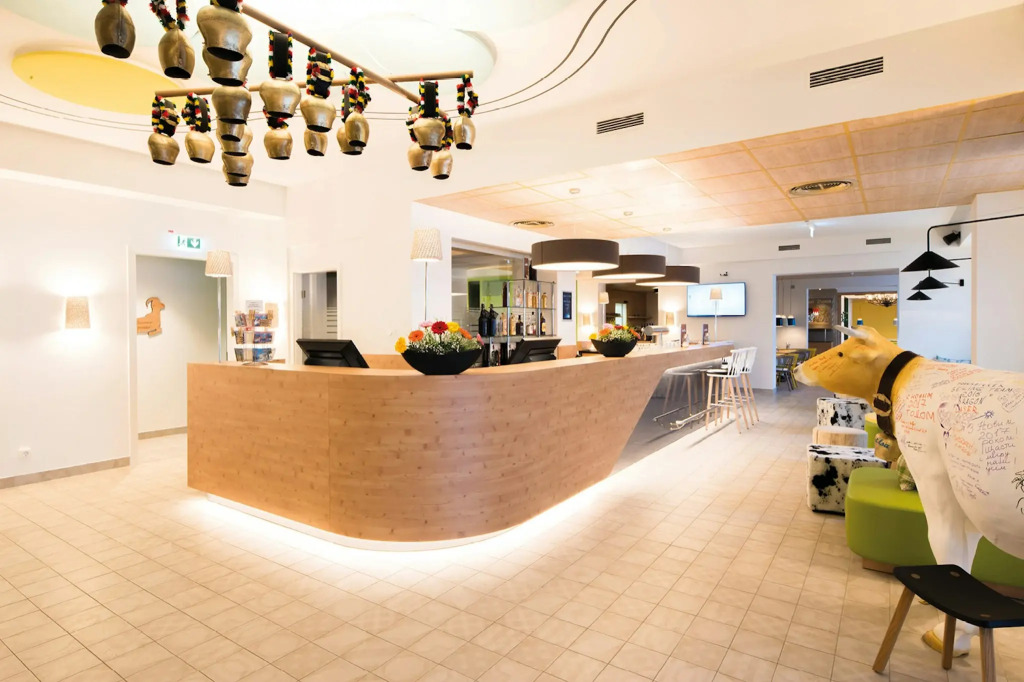Hey Lou Hotel Piding