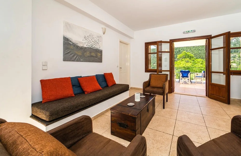 Lemonia Beach Villa