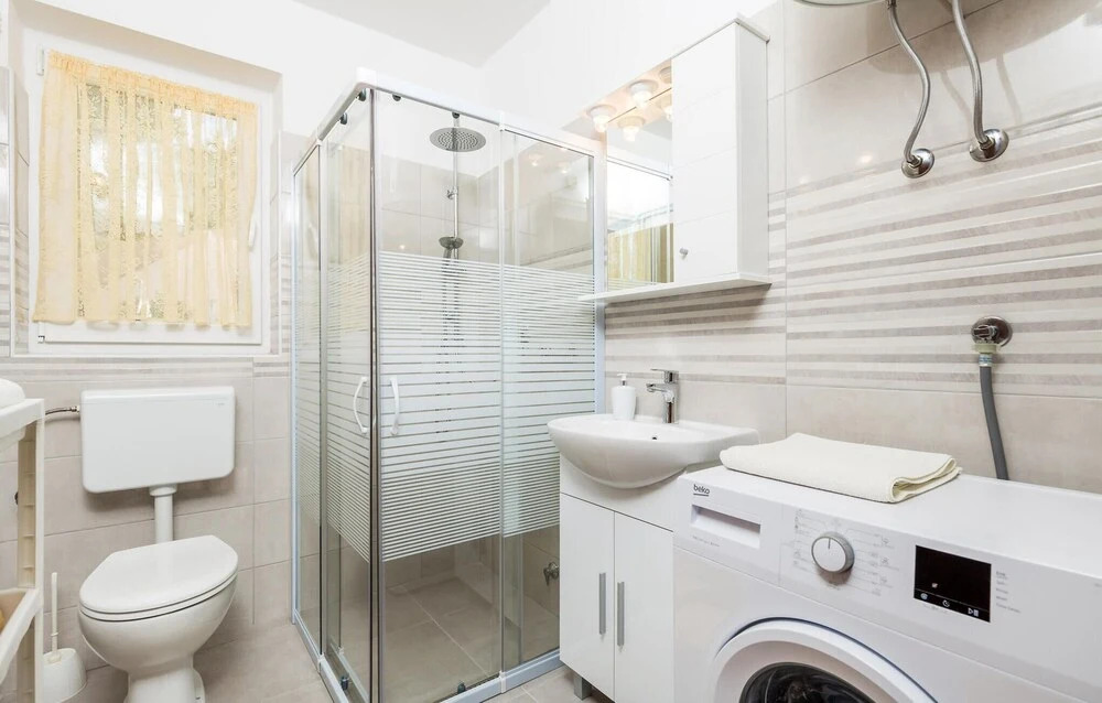 Beautiful Apartment in Barbat na Rabu With Outdoor Swimming Pool, Wifi and 1 Bedrooms