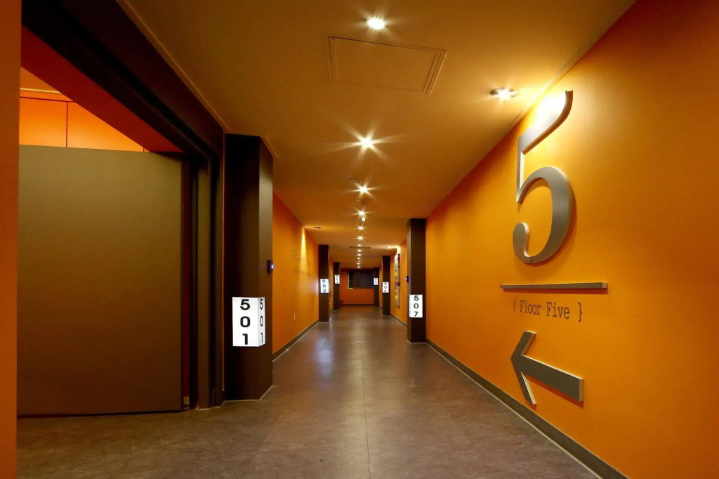 Seven Motel