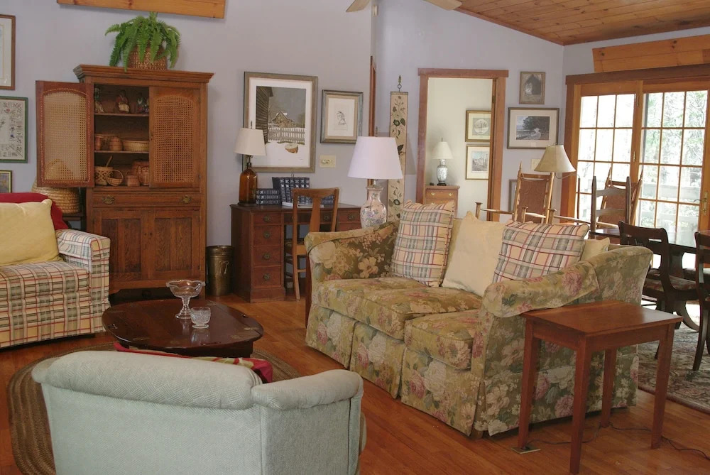 Hemlock Inn