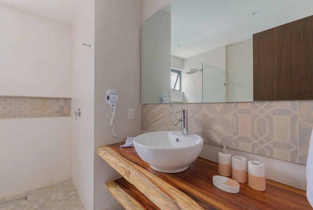New Charming Villa 2 Levels Private Pool Garden Wifi Bikes