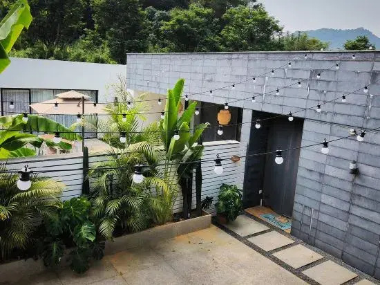 Jiqingli Xianhu Sheyu Mountain Residence