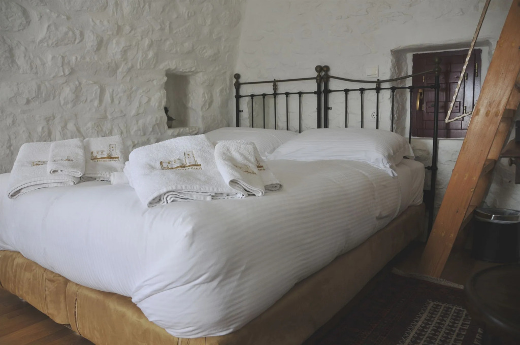 Lithos Stone Suites