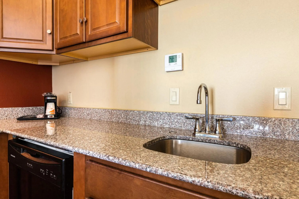 Comfort Suites Lake Worth