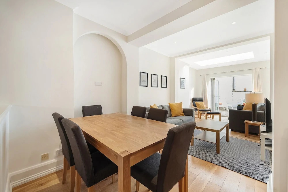 Modern Garden Flat in Hampstead