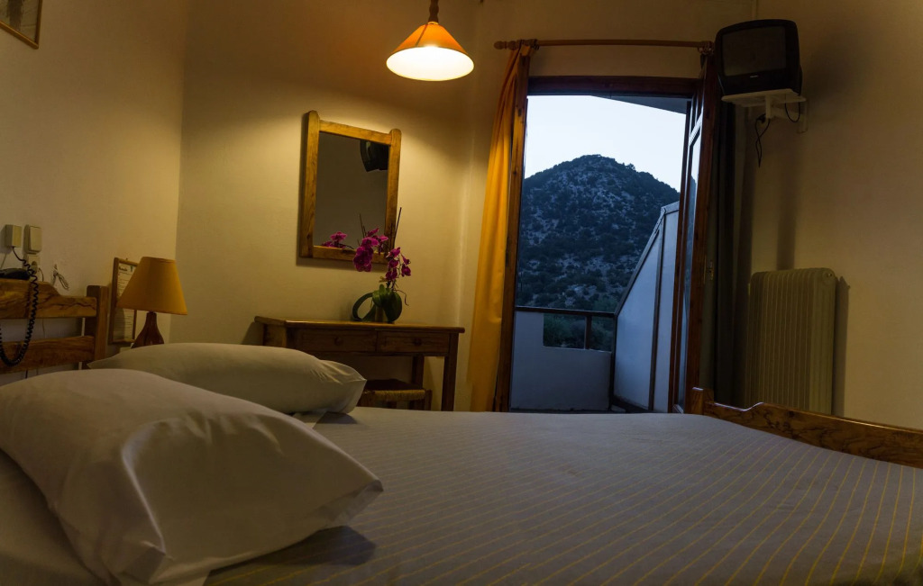 Neos Omalos Hotel