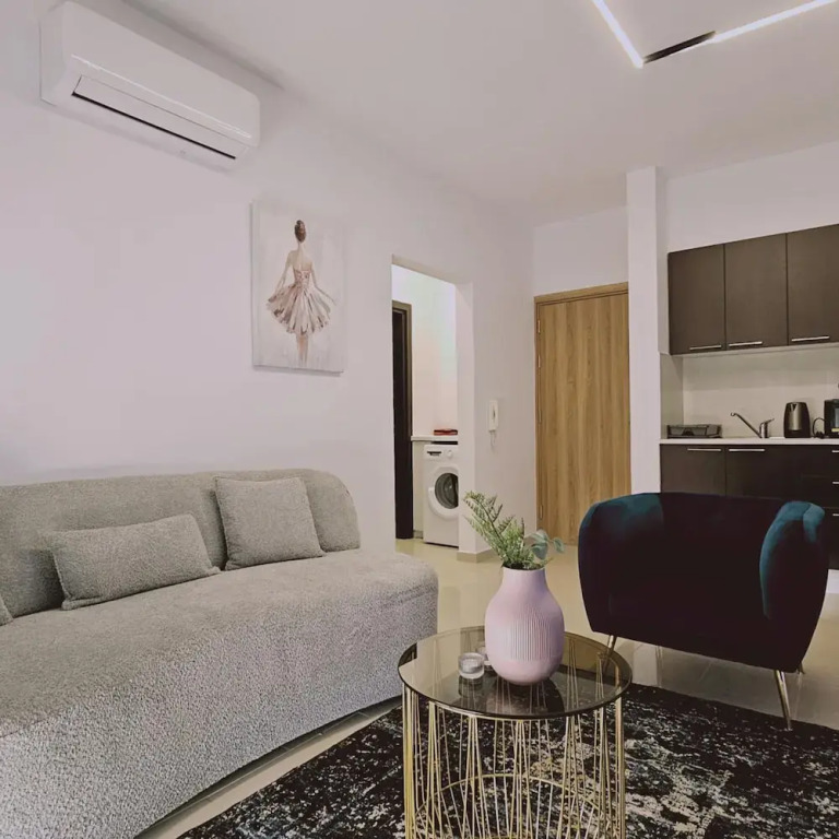 104 NIC - 502 Stay Cosmo City Suite