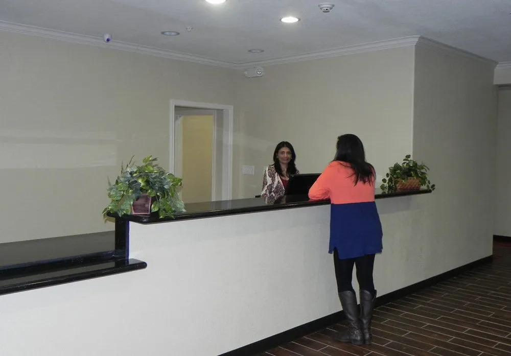 Yorktown Inn and Suites