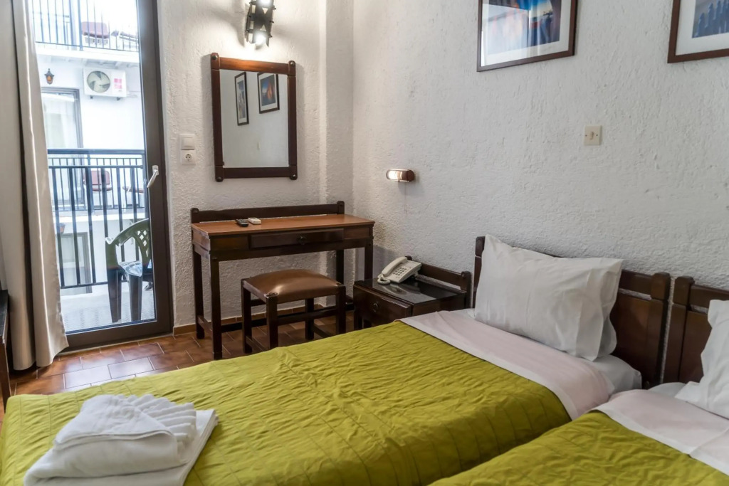 Malia Holidays Hotel