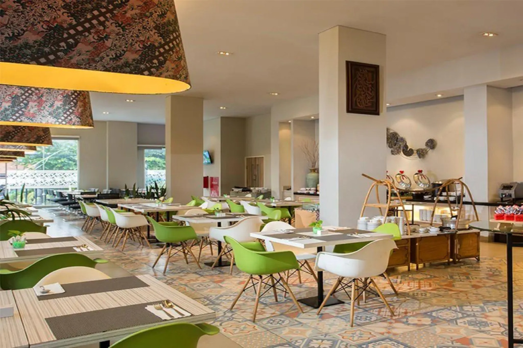 KHAS Surabaya Hotel