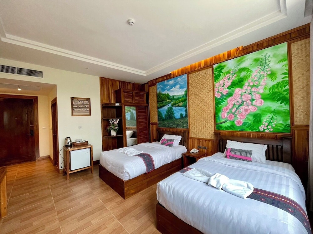 Kum-Chan House Hotel