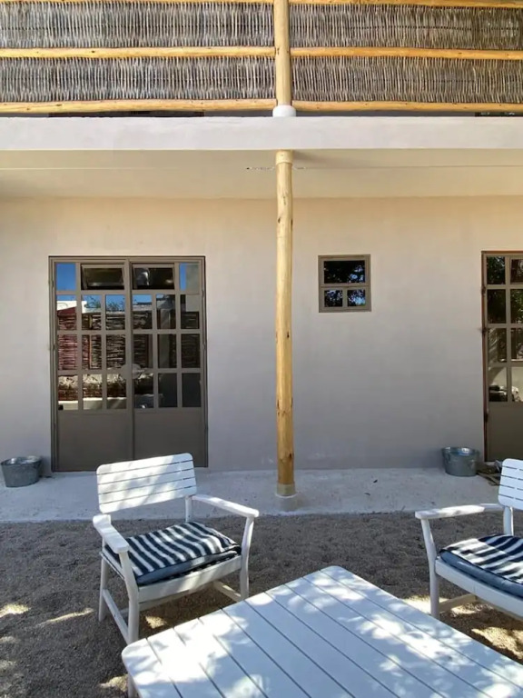 The Mantarraya Outpost