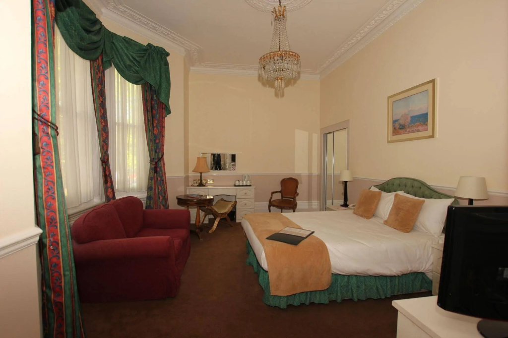The Courtlands Hotel