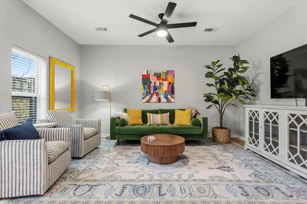 2112 Thornton