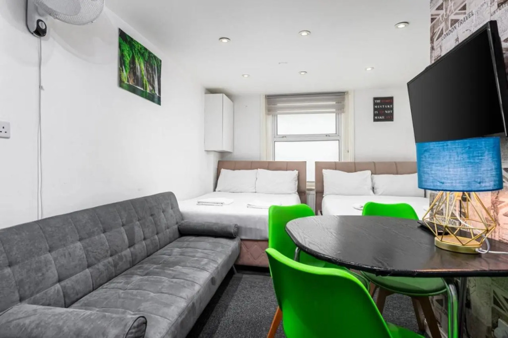 Whitechapel Grand