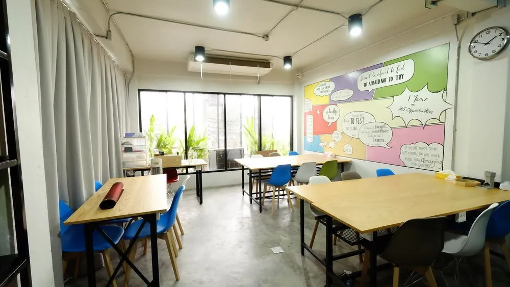 Seatz station Hostel Female only