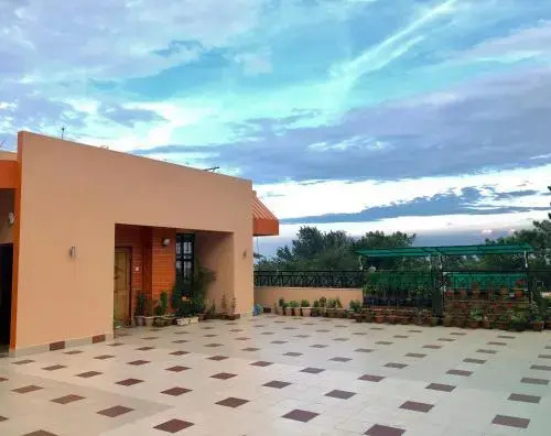 Orange Homestay