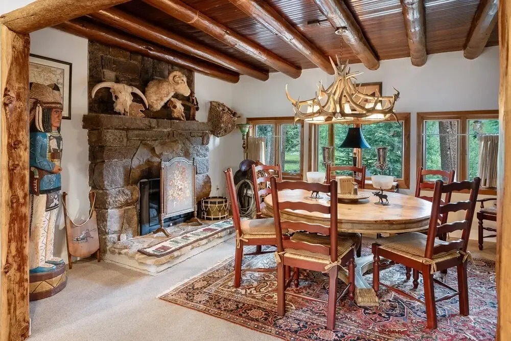 The River House 3 Bedroom Cabin