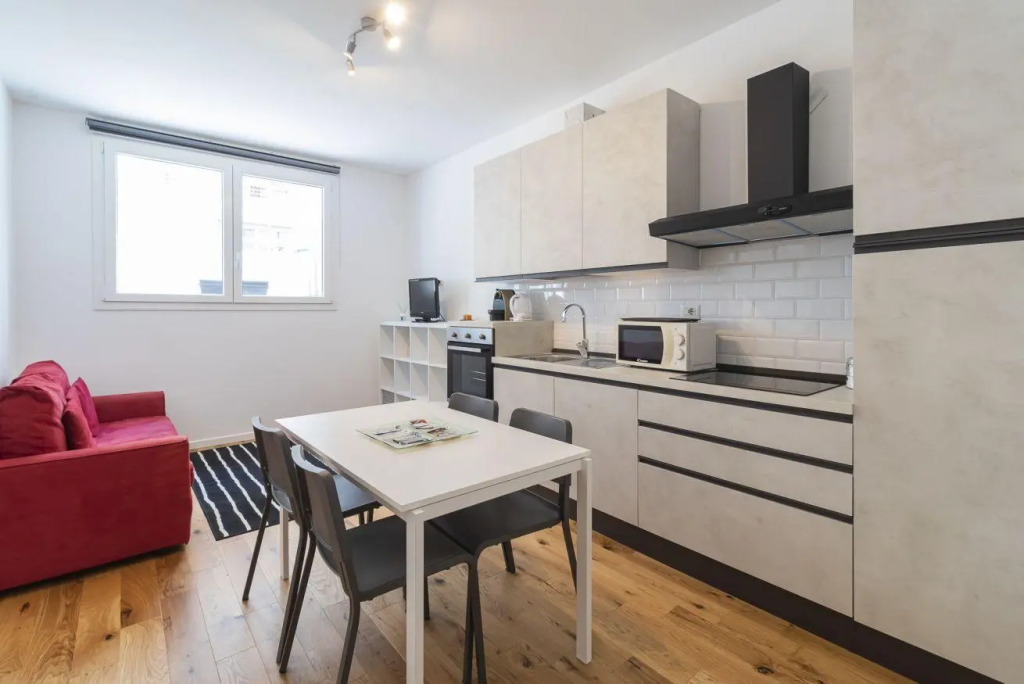 Fra Bartolomeo · Renovated flat close to navigli - A.C. - WiFi