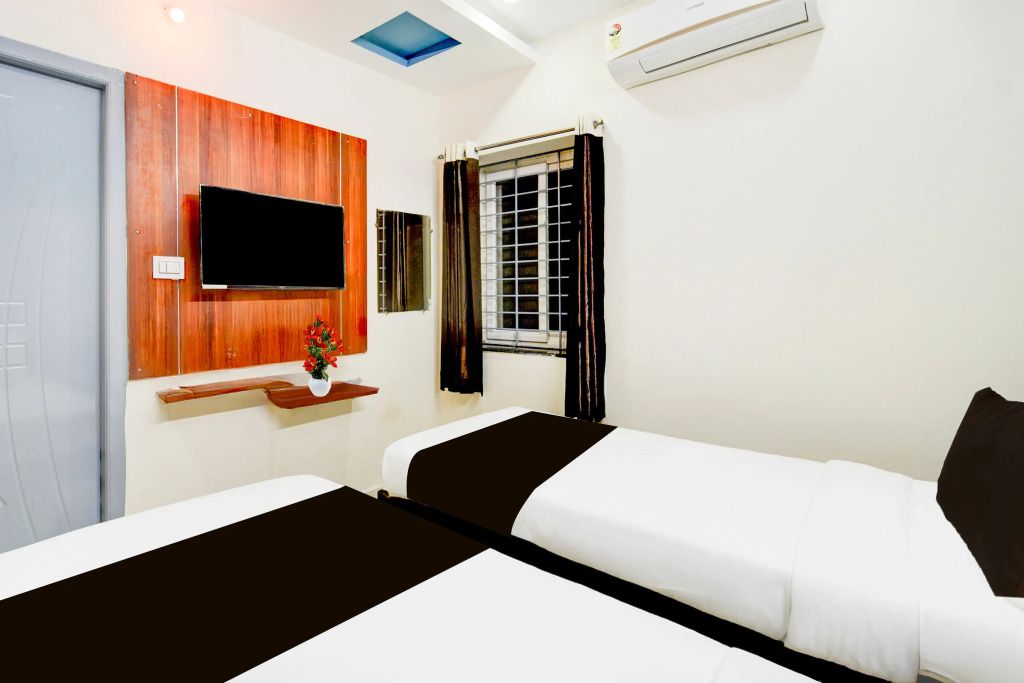 Super Collection O Khajaguda Hills Formerly Sri Balaji Luxury Rooms