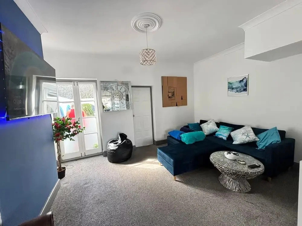 Coastal House Opposite Beach Sleeps 6 Pet Friendly