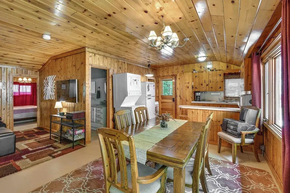 Cabin 600' to Manistee Lake Private Shared Access