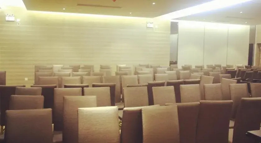Toronto Hotels Dameisha Branch
