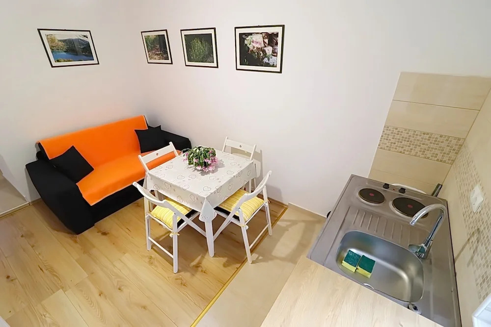 Apartments Nodilo