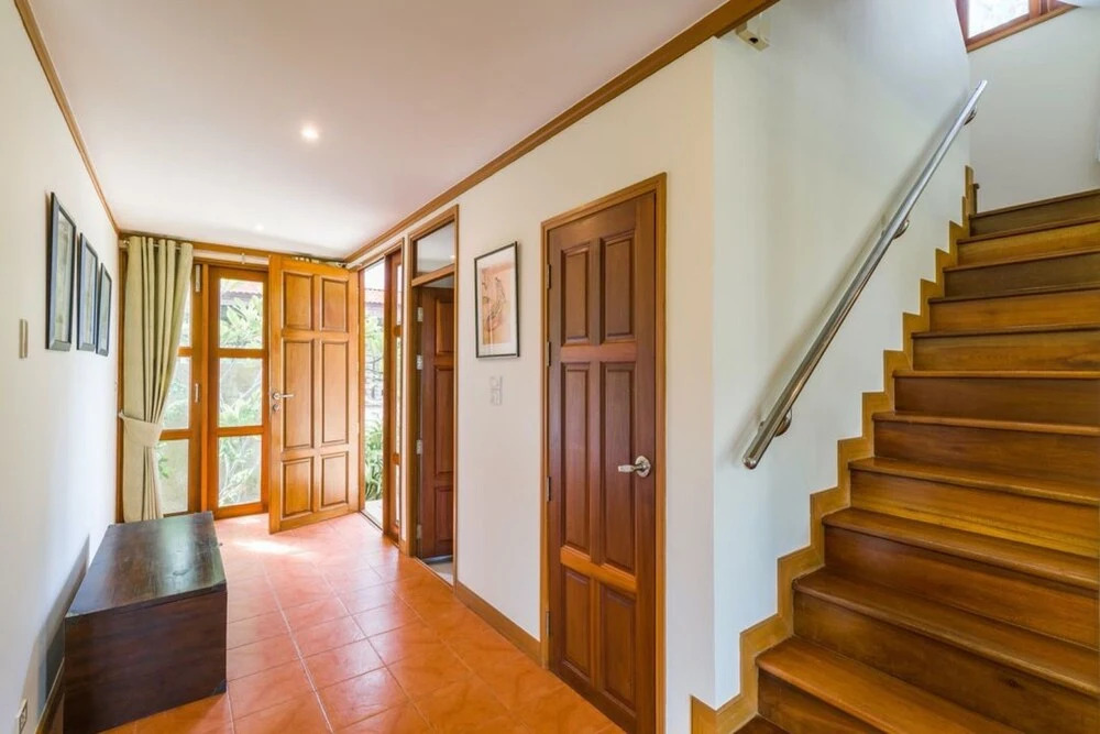6 Bedroom Twin Villas on Beach Front Resort 25/12