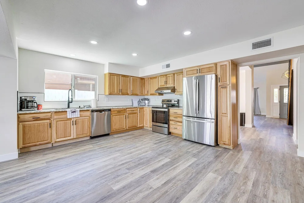 Furnished Patio! Family-friendly Retreat in Tempe
