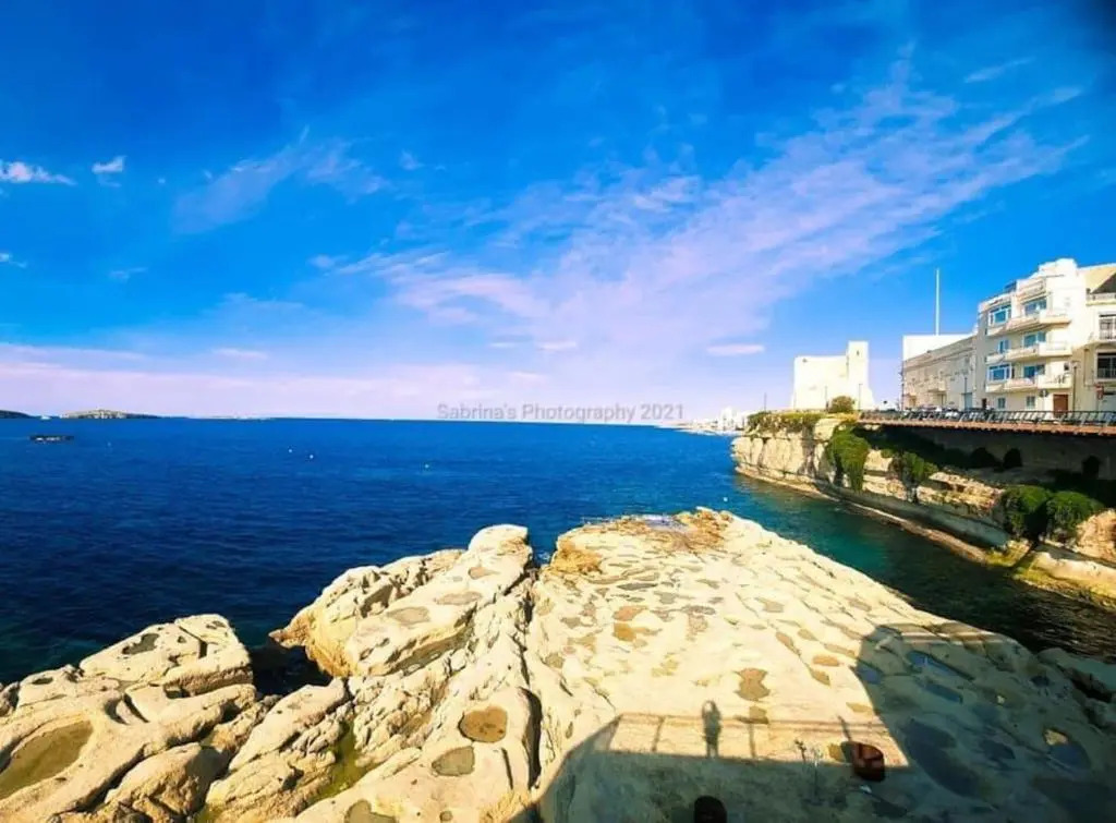 Charming and Chic - Kaylan Seaside Apartment 2