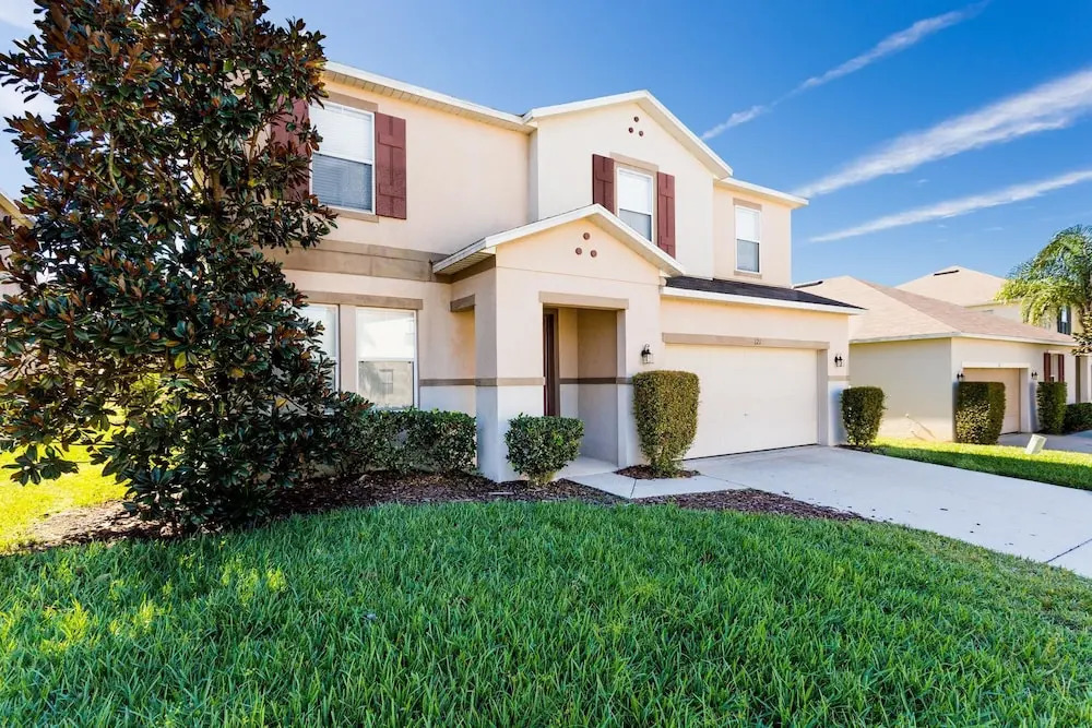 5 Bed Pool Home - 151 - Pet Friendly