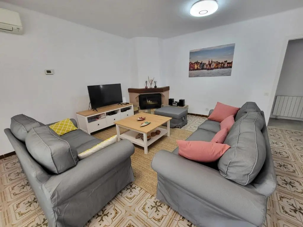 Torredembarra cosy, well equipped house, 5 min. from the beach