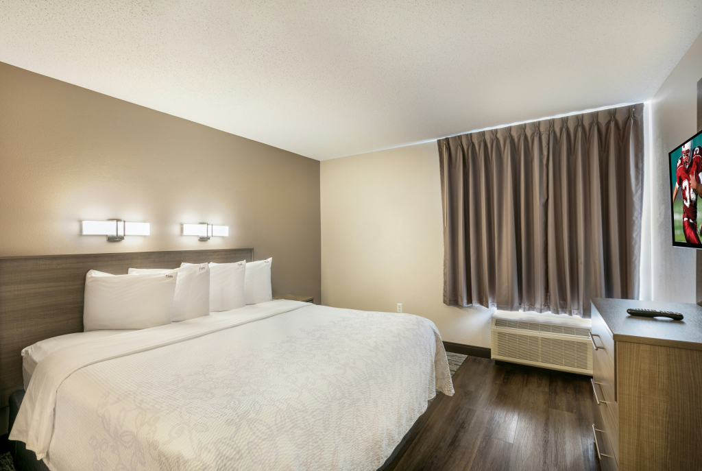 Red Roof Inn PLUS+ Boston - Logan