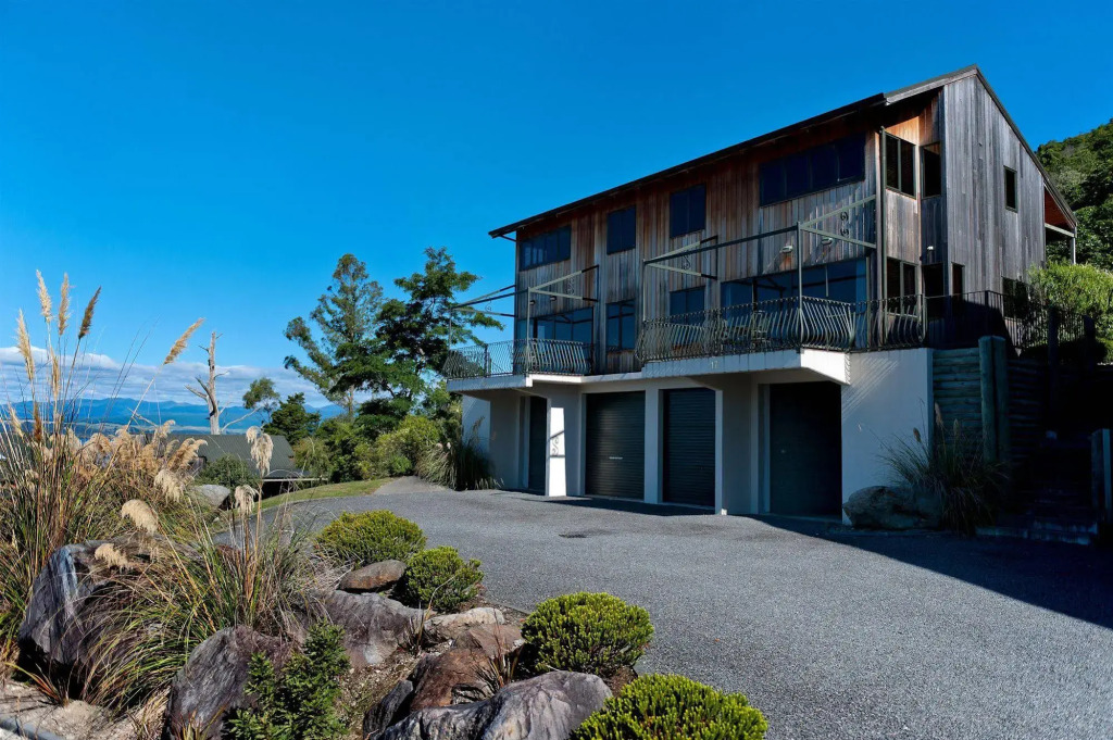 Oreti Collection - By Vacations in Paradise