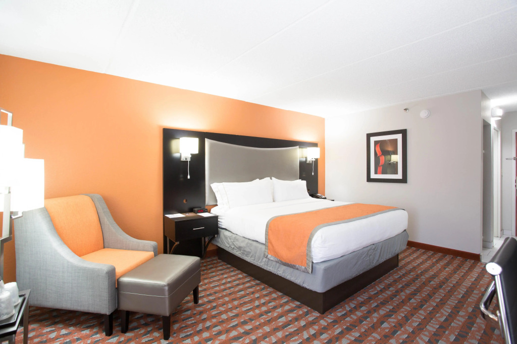Holiday Inn Express & Suites Nashville Southeast - Antioch by IHG