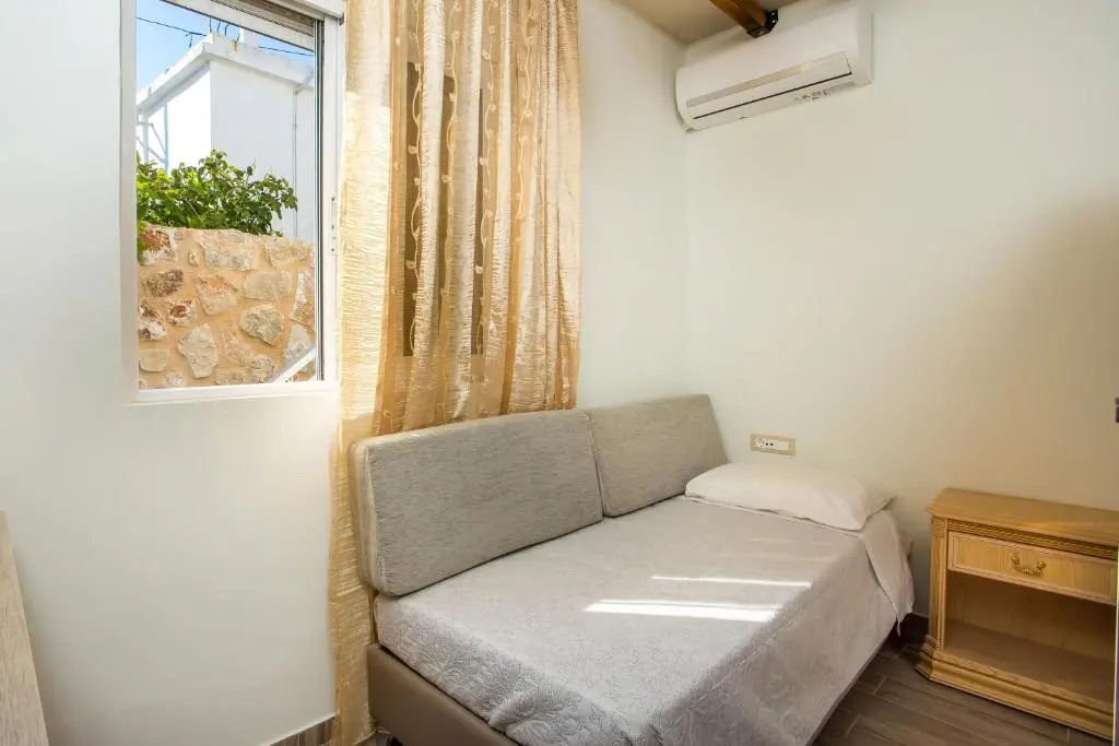 Errik Luxury House