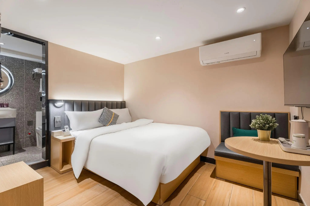 Meego Youth Hotel Shanghai Jingan