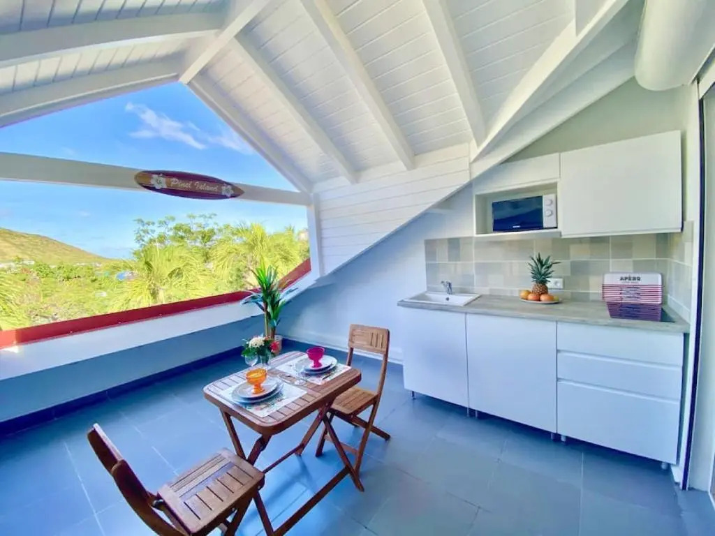 Beautiful suite S19 with pool and sea view