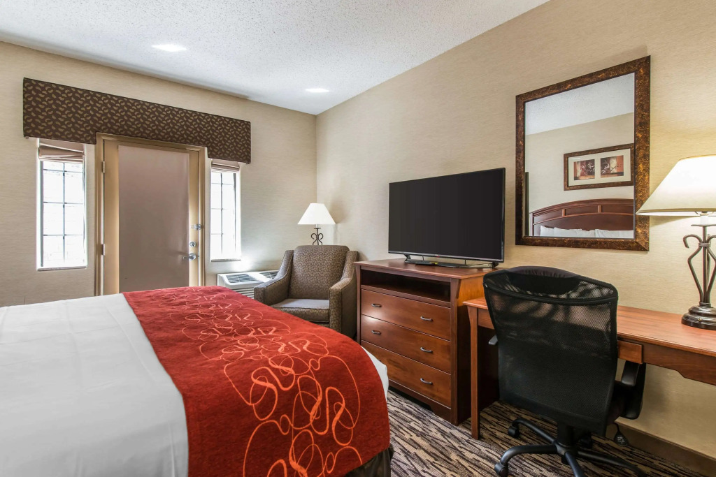 Comfort Suites Golden West on Evergreen Parkway