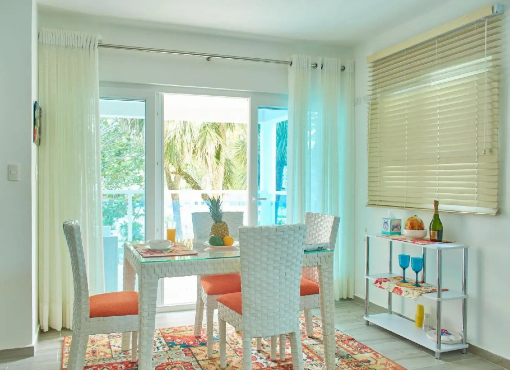 Tropical Casa Laguna