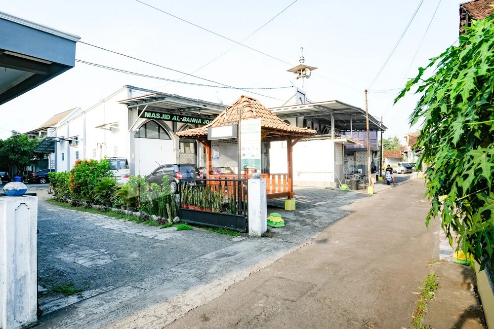 Niti Stay Syariah near Stasiun Wates RedPartner