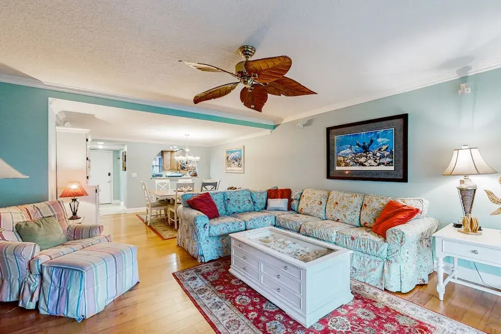 Oceanfront Community w/ Pool, Walk to Beach! condo